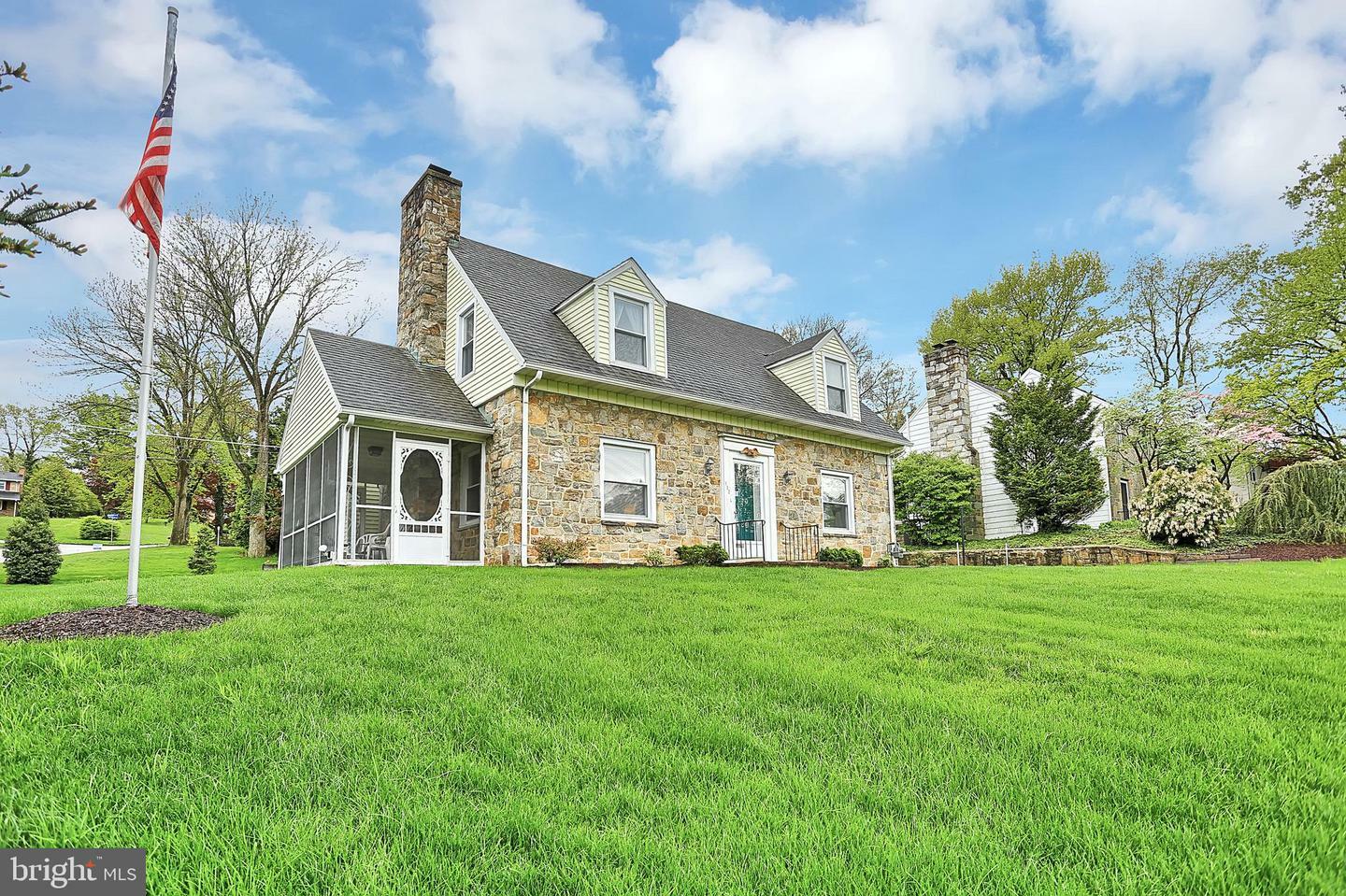 Property Photo:  152 Highland Road  PA 17403 