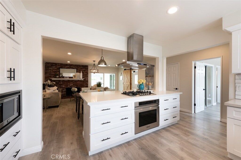 Property Photo: 612 S Alberta Place CA 92833