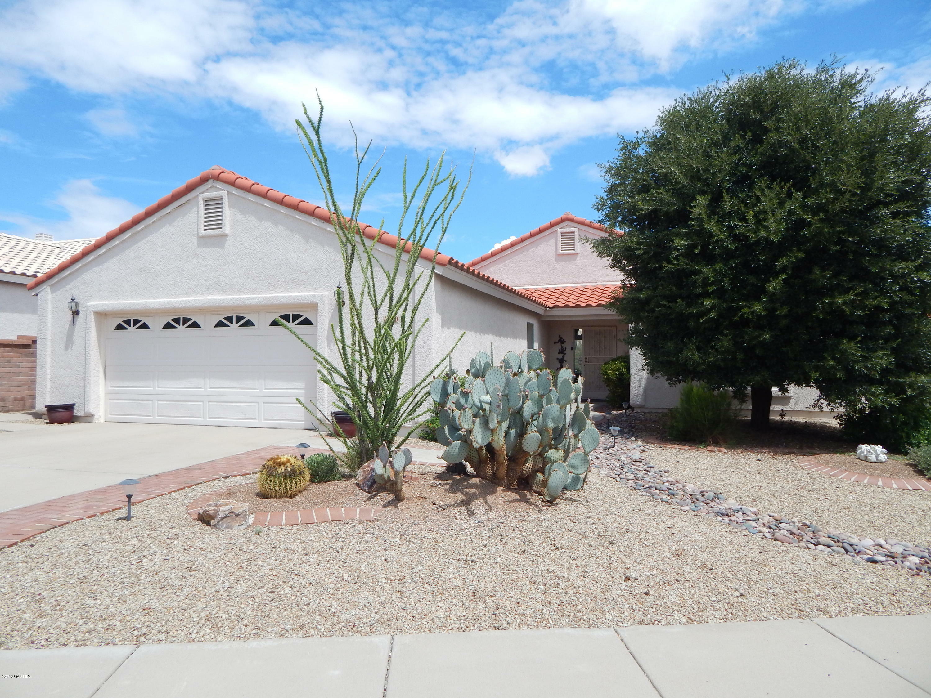 Property Photo:  1170 W Placita Lucinda  AZ 85614 