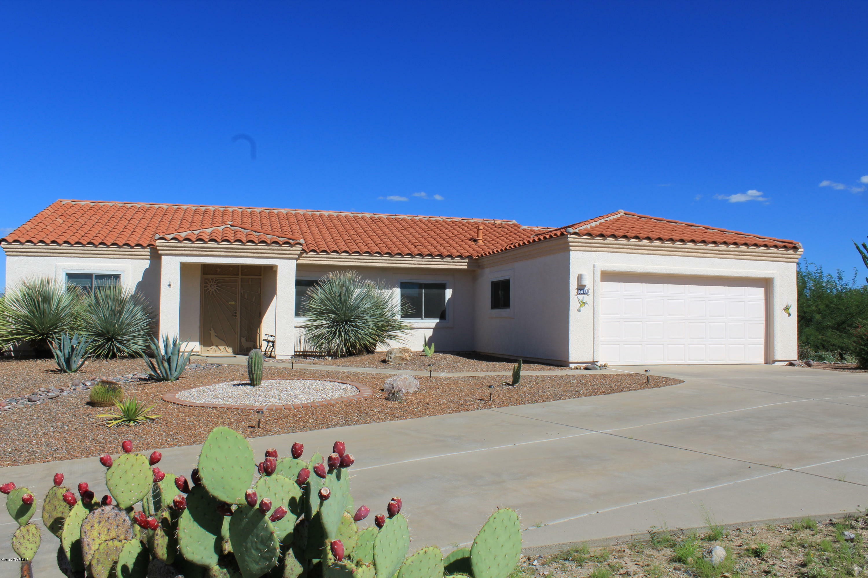 Property Photo:  1815 W Placita De Agosto  AZ 85622 