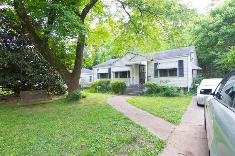 Property Photo:  1112 Shepherds Lane NE   30324 