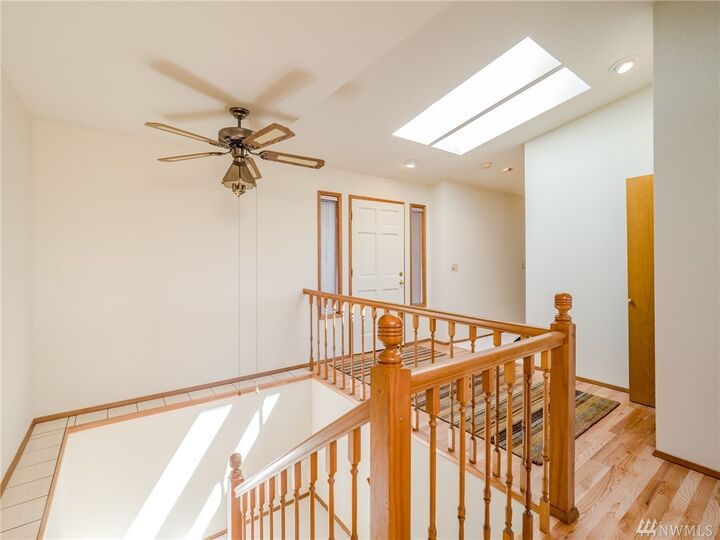 Property Photo: 1525 Washington Ave WA 98275