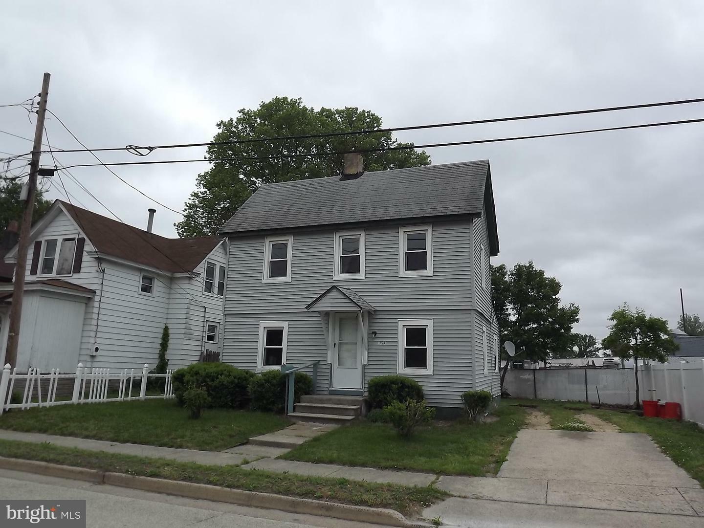 Property Photo:  1624 S Commerce Street  NJ 08066 