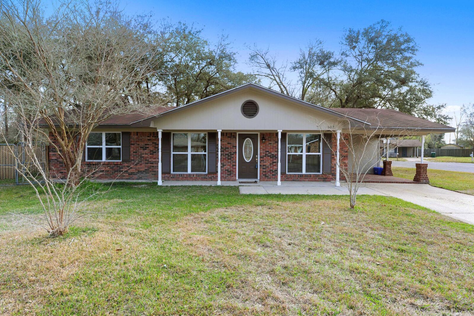 Property Photo:  903 Alverado Drive  MS 39560 