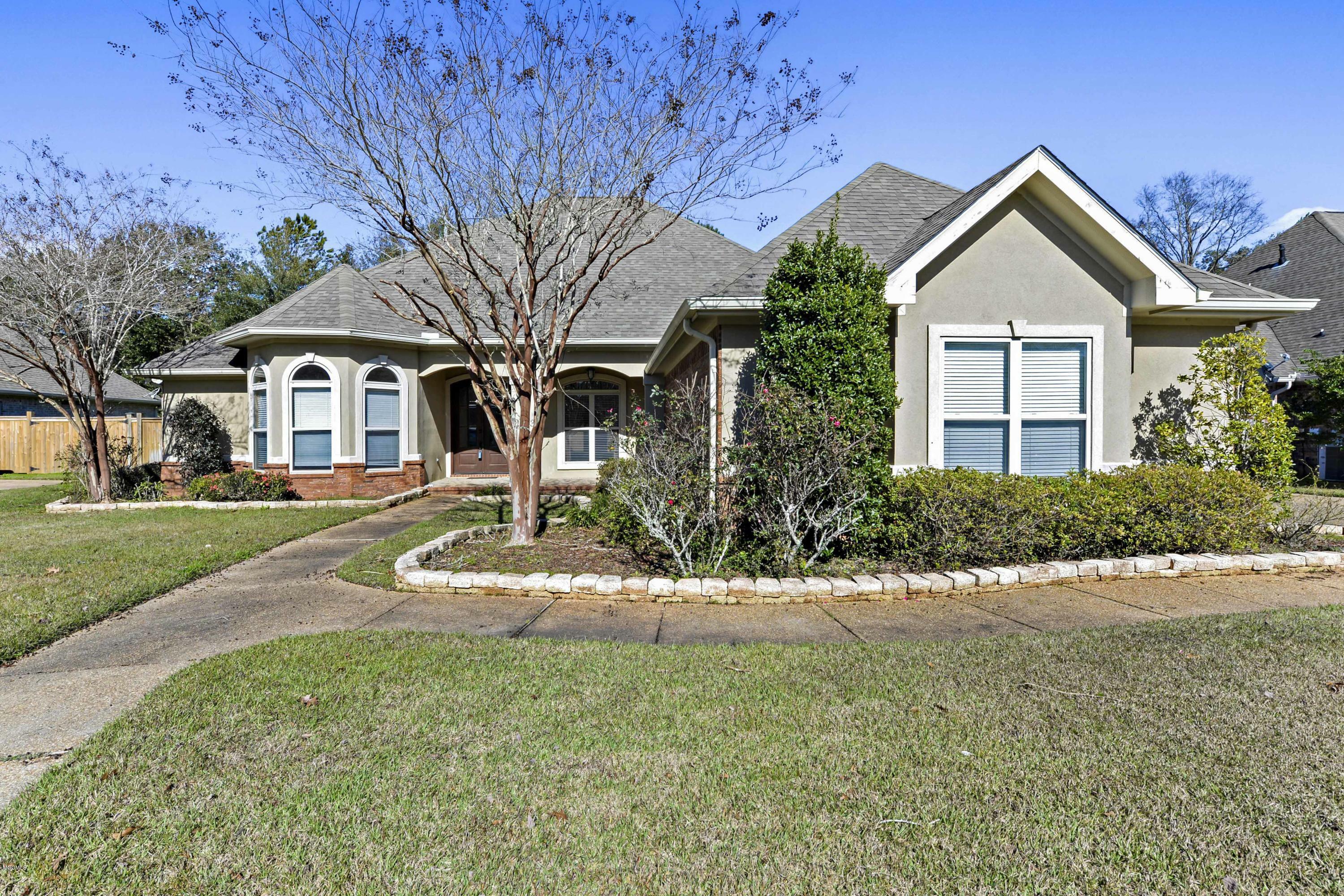 Property Photo:  2113 Whitney Oaks Drive  MS 39564 