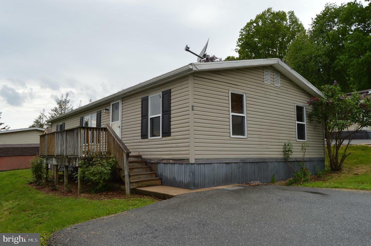 Property Photo:  6 Tyler Drive  PA 17560 