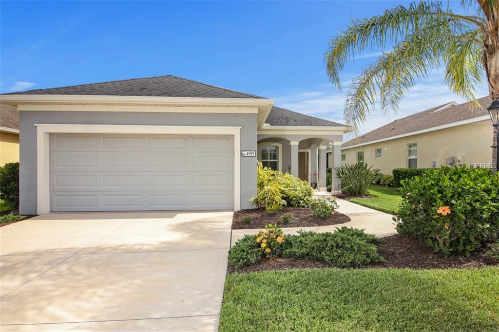Property Photo: 4919 Cedar Knoll Place FL 34219