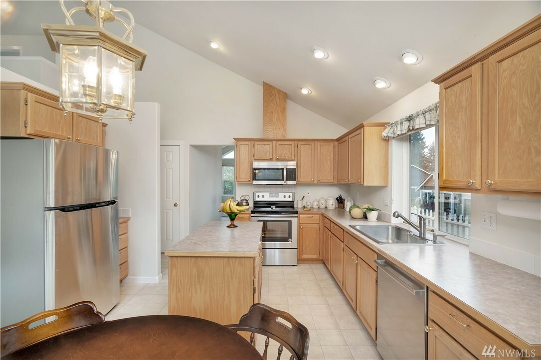 Property Photo: 2738 Sutherland Place WA 98388
