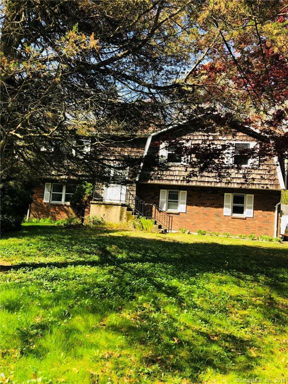 Property Photo:  342 Round Hill Road  CT 06420 