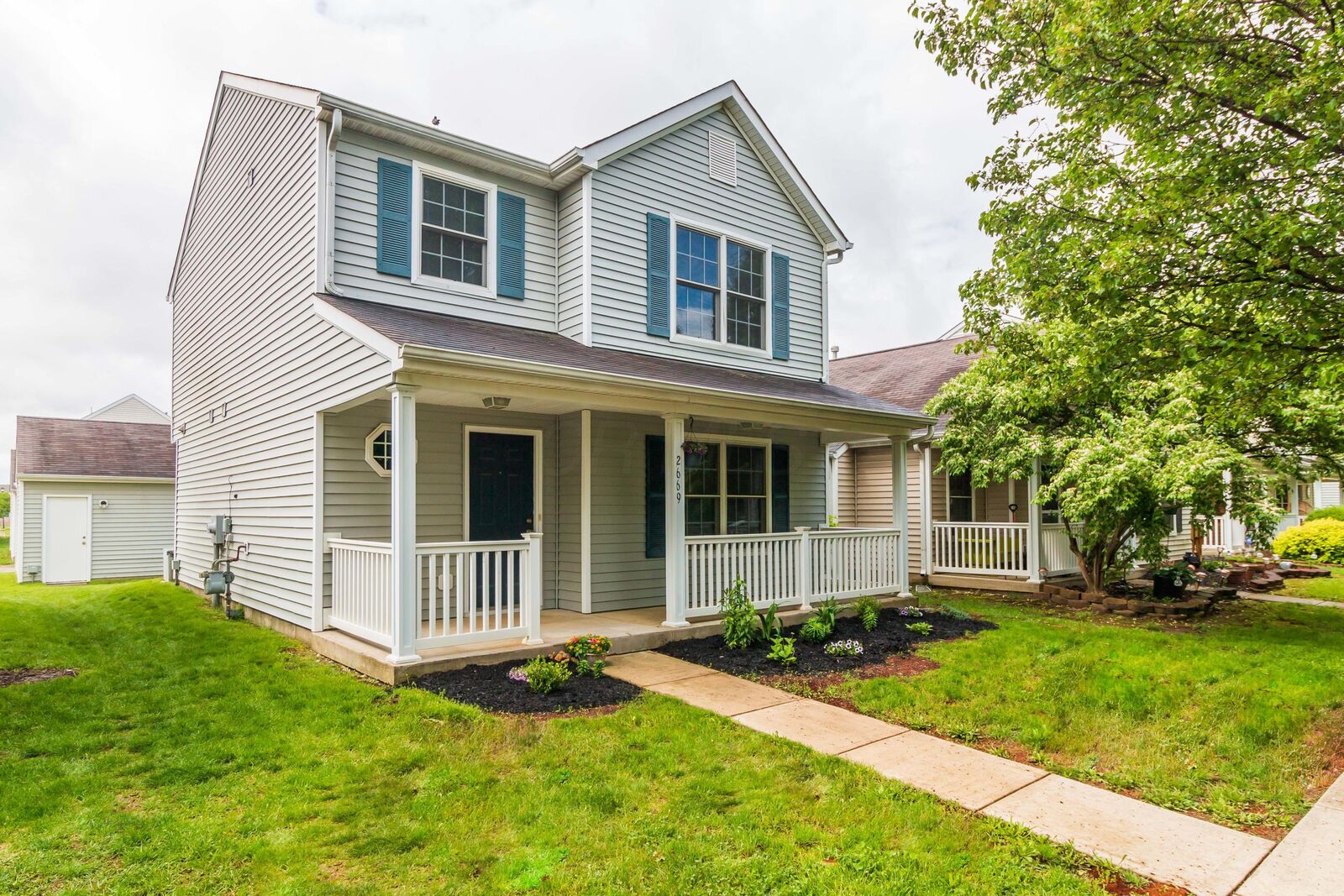 Property Photo:  2669 Patrick Henry Avenue  OH 43207 