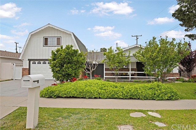 Property Photo: 880 Capital Street CA 92627