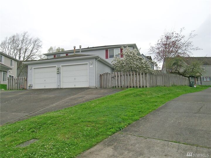 Property Photo:  2506 Claudia Ct  WA 98229 
