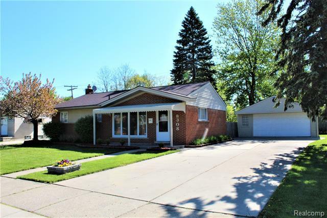 Property Photo:  8308 Centralia Street  MI 48127 