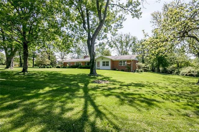 114 Hawthorne Est  St Louis  63131 photo