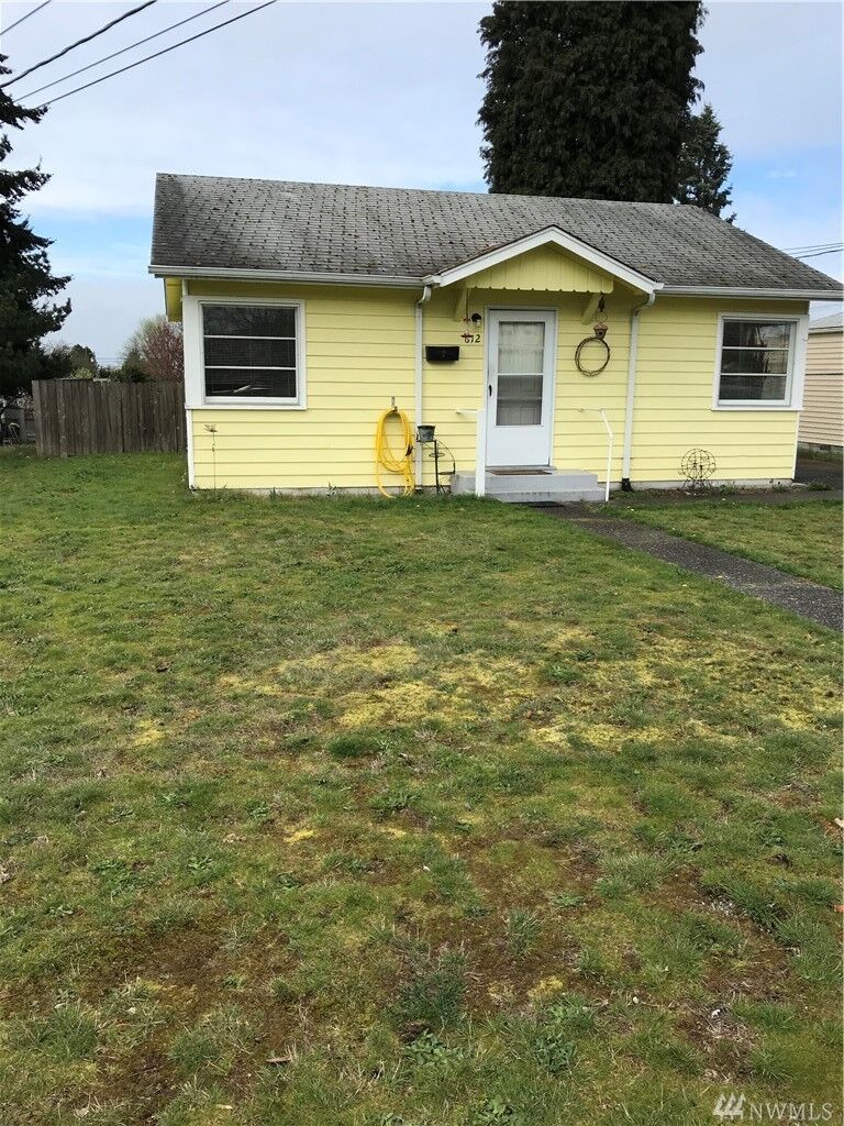Property Photo:  612 S Howard St  WA 98465 