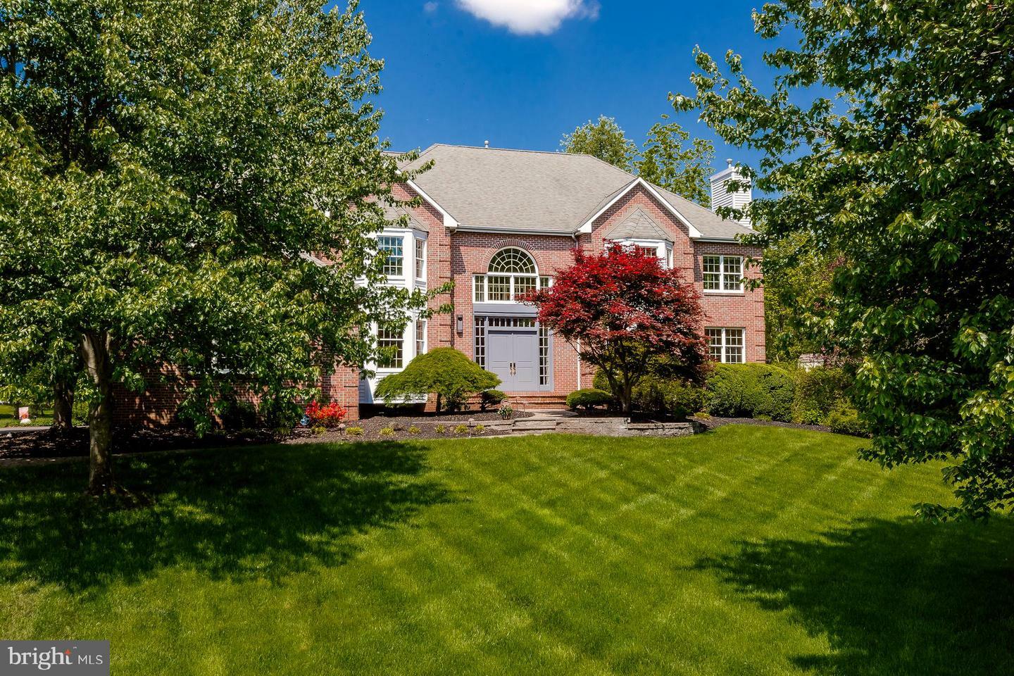 Property Photo:  34 Lynchburg Court  NJ 08502 