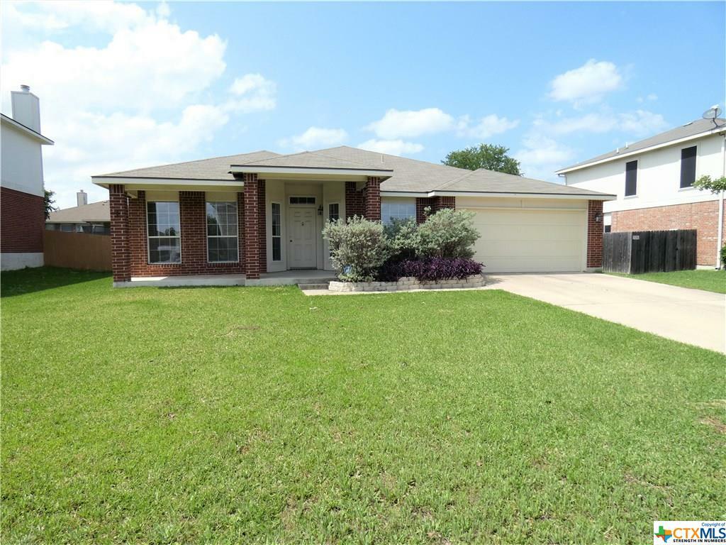 Property Photo: 106 W Running Wolf Trail TX 76548