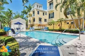 Property Photo:  532 NE 7th Ave  FL 33301 