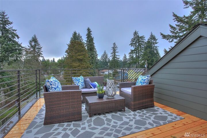 Property Photo: 14317 Phinney Ave N A WA 98103