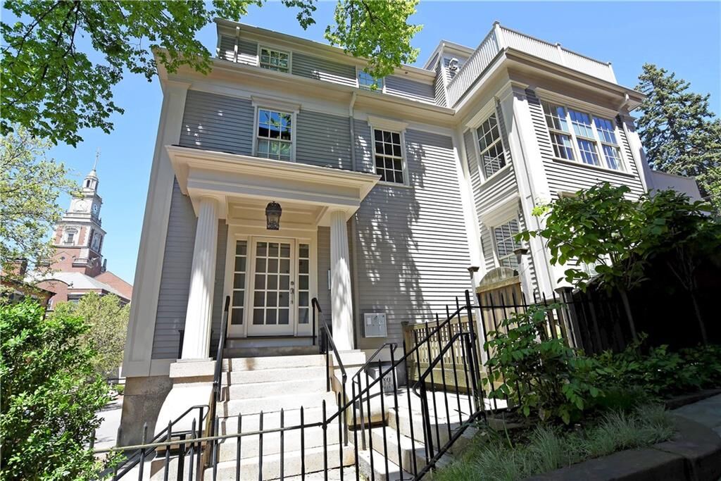 Property Photo: 277 Benefit St, Unit#2 RI 02903