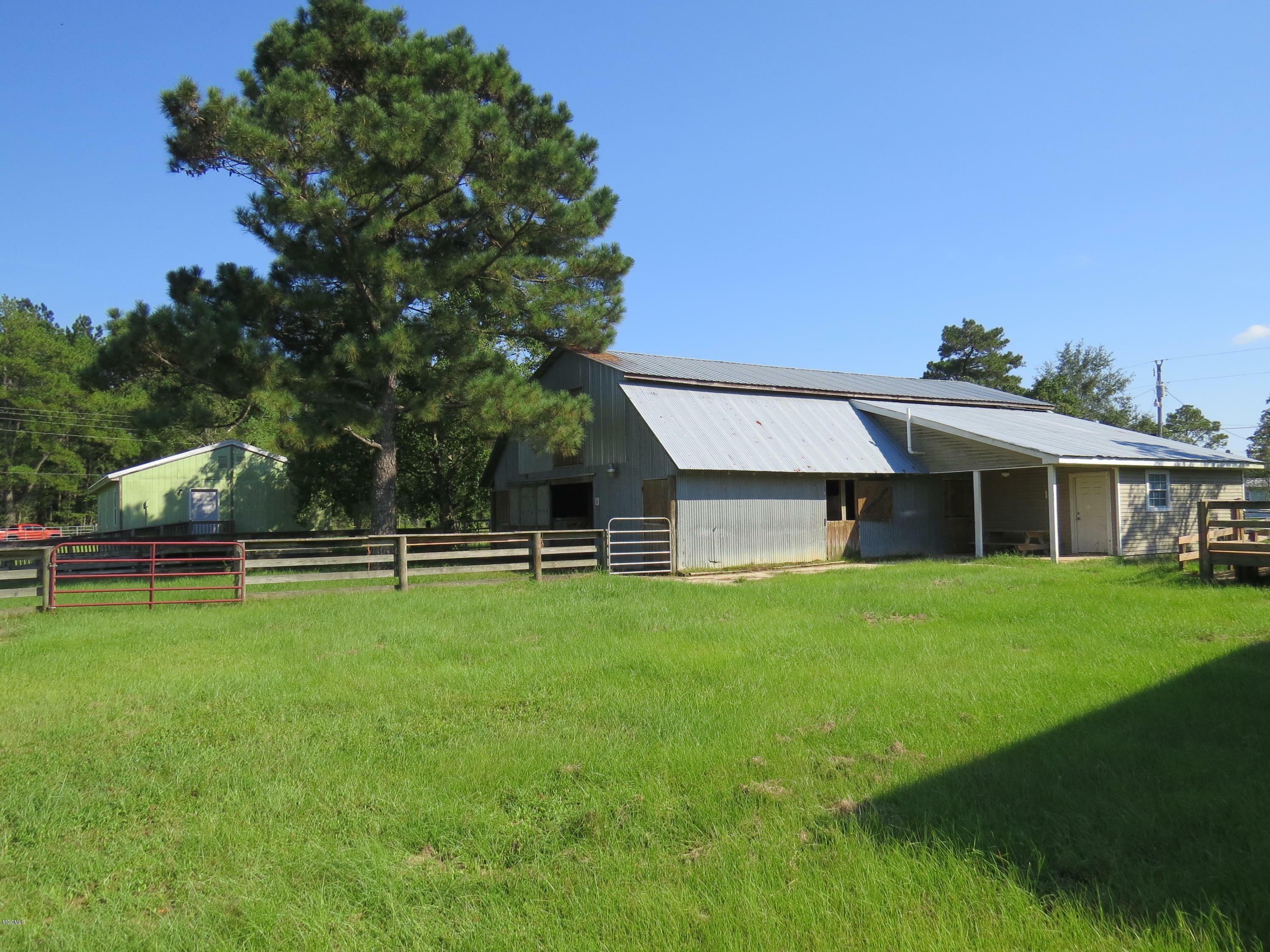 Property Photo:  7552 Kiln-Picayune Road  MS 39556 