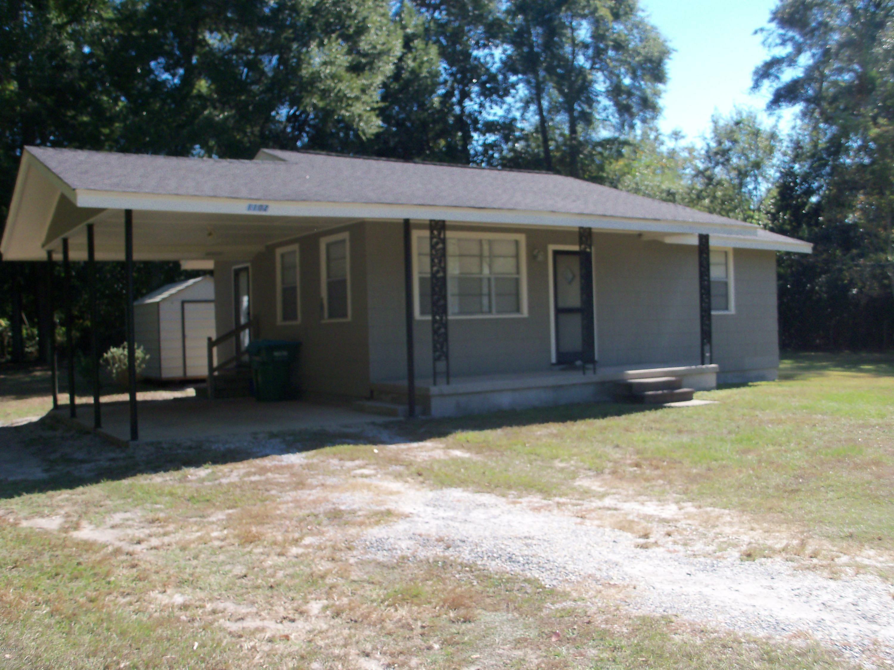 Property Photo:  1102 Pine Street  MS 39507 