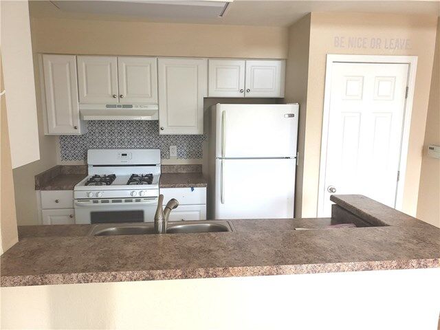 Property Photo:  24469 Valle Del Oro 204  CA 91321 