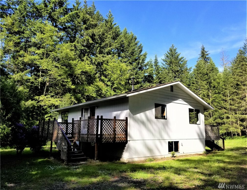 Property Photo:  3590 E North Island Drive  WA 98584 