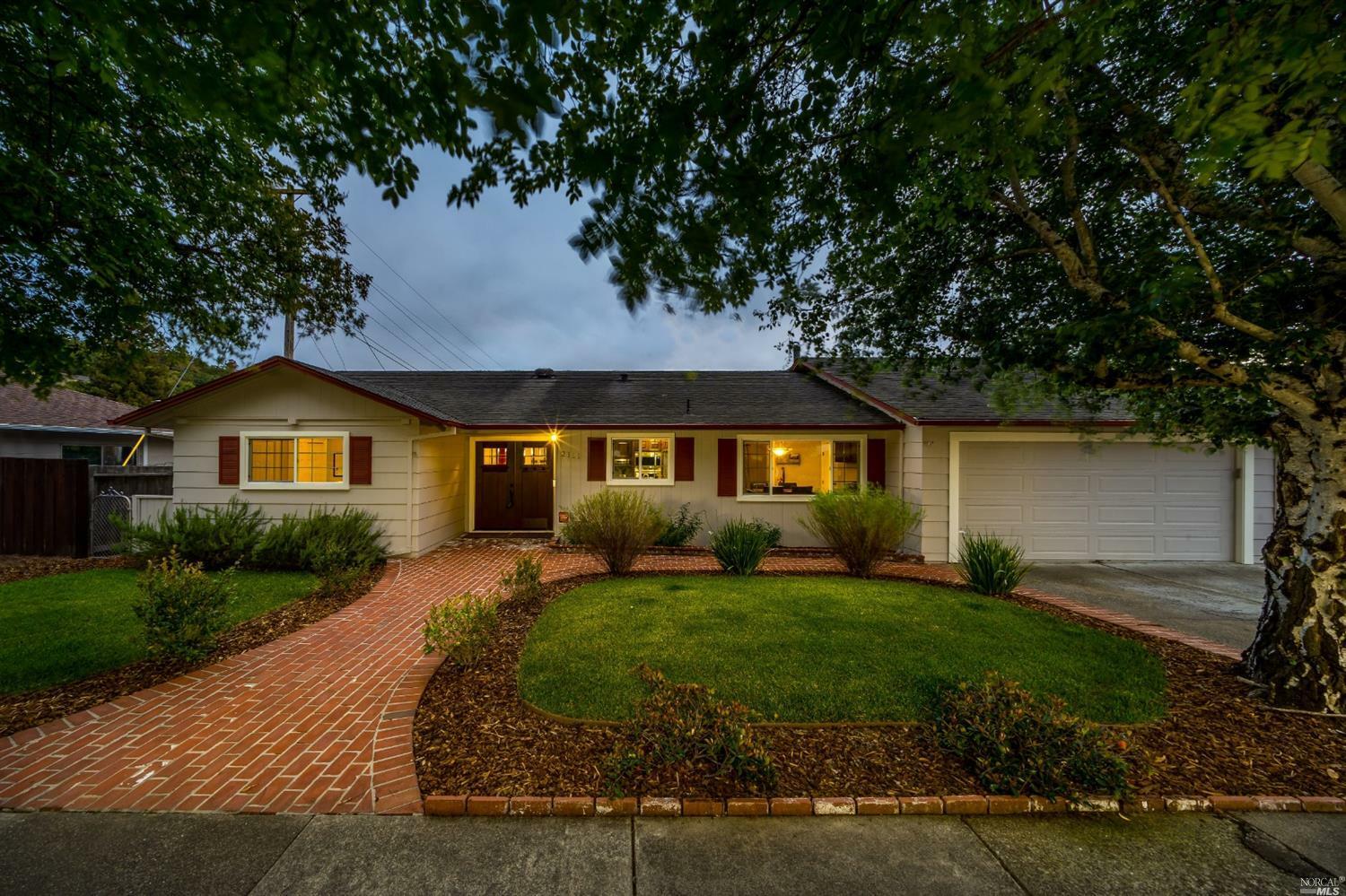 2111 Hillside Drive  Santa Rosa CA 95404 photo