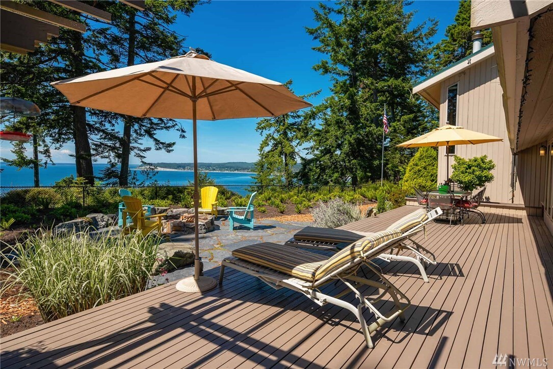 Property Photo:  6318 Apple Lane  WA 98249 