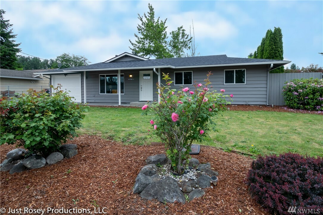 Property Photo:  17017 124th Ave SE  WA 90858 