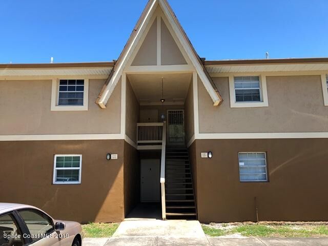 Property Photo: 287 Cambridge Lane FL 32935