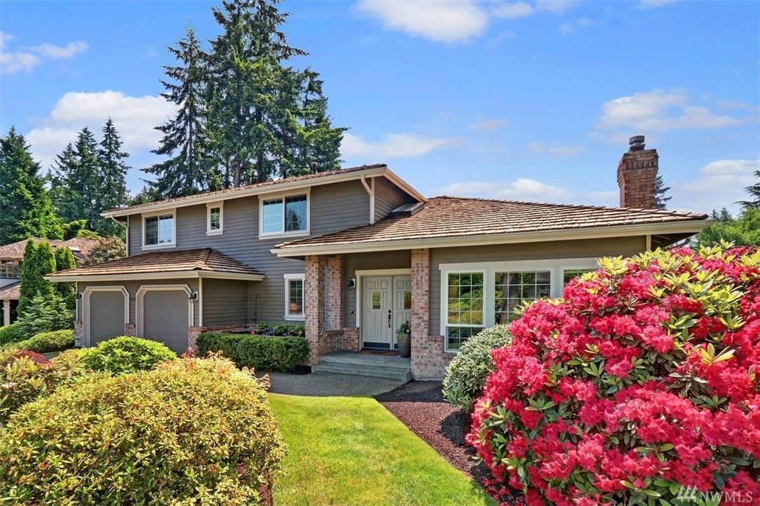 Property Photo:  12111 NE 165th Place  WA 98011 