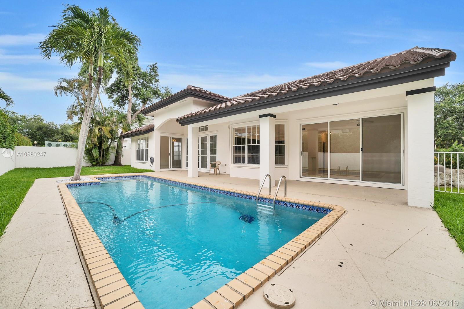 Property Photo: 16024 NW 82nd Ct FL 33016