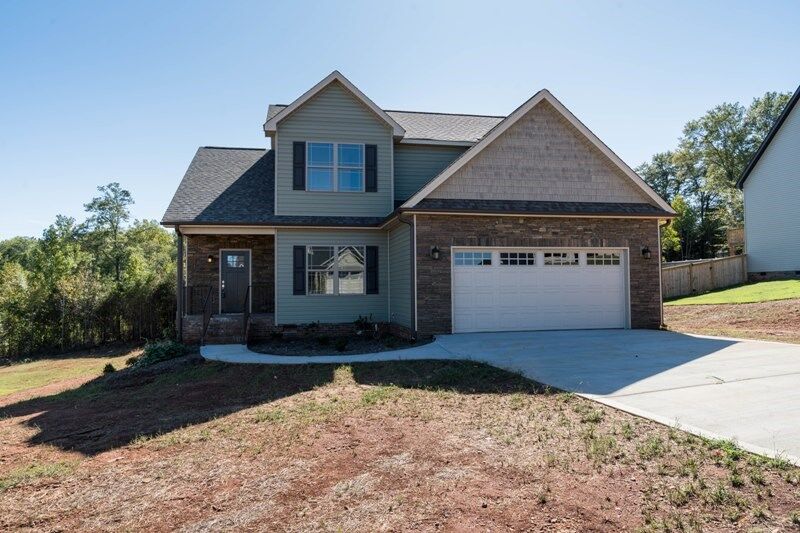 Property Photo: 516 Sedona Court SC 29323