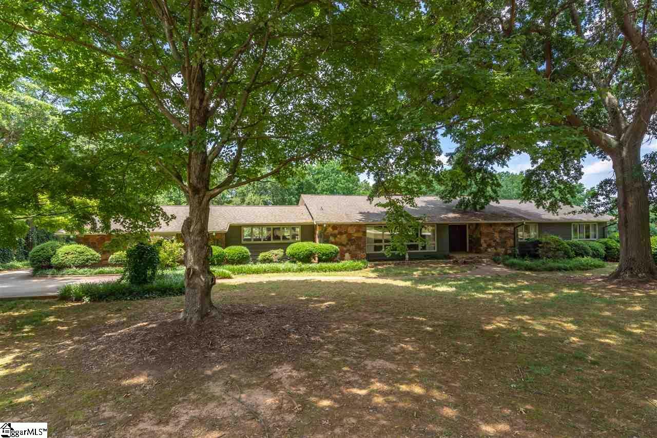 Property Photo:  10 Montrose Drive  SC 29607 