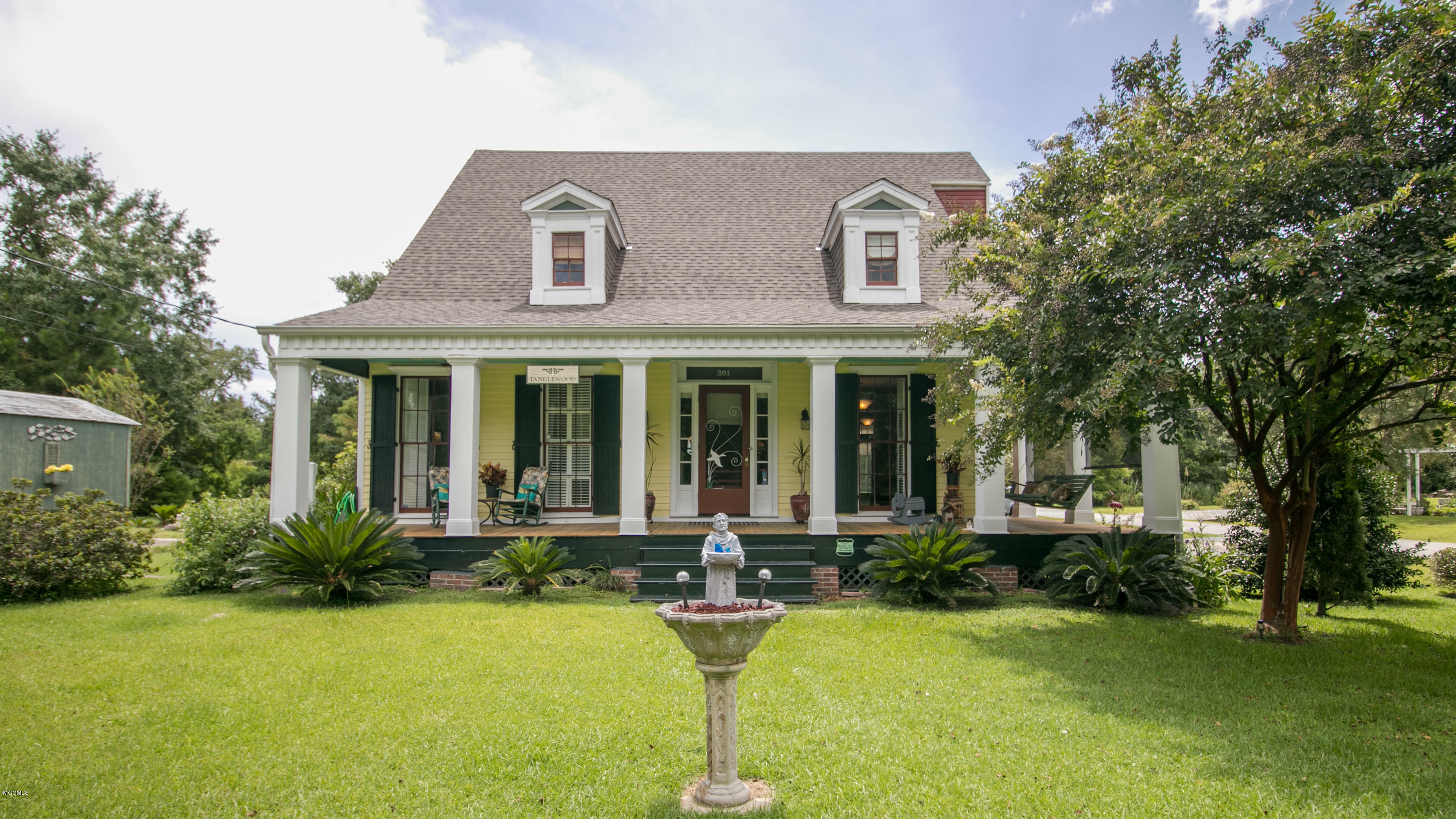 Property Photo:  301 Piney Ridge Road  MS 39576 