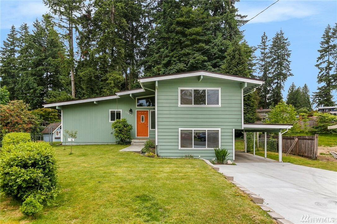 Property Photo:  17823 93rd Place NE  WA 98011 