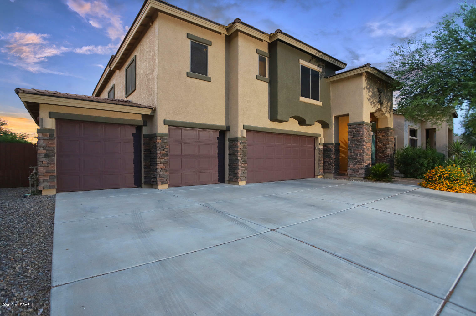 Property Photo:  8681 N Ironwood Reserve Way  AZ 85743 