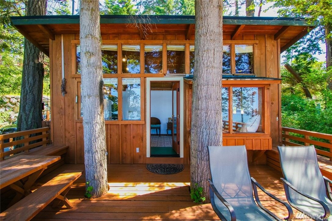 Property Photo:  18294 Capet Zalsiluce Rd  WA 98257 