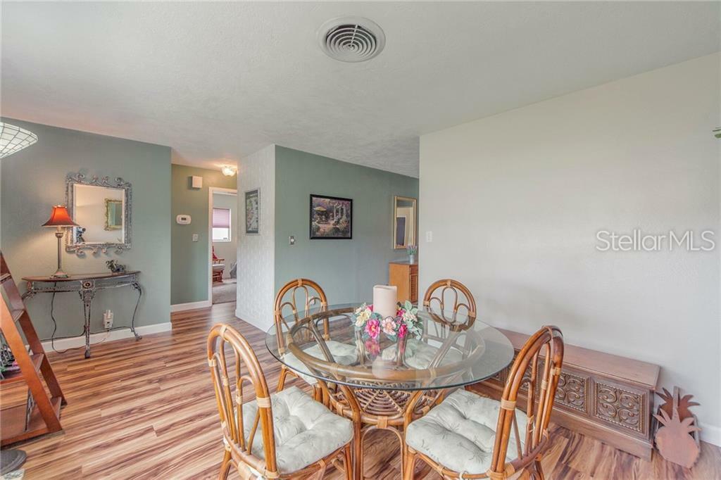 Property Photo: 622 75th Avenue N FL 33702