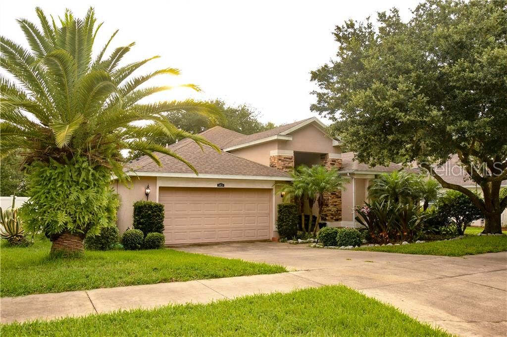 Property Photo:  3821 Fallscrest Circle  FL 34711 