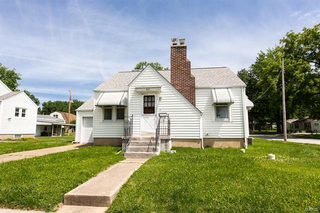 Property Photo: 401 West Schuetz Street 62254