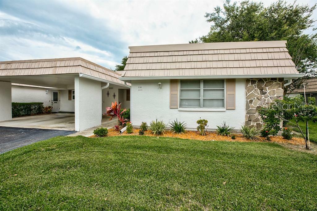 Property Photo:  5572 Riverbluff Circle V-4  FL 34231 