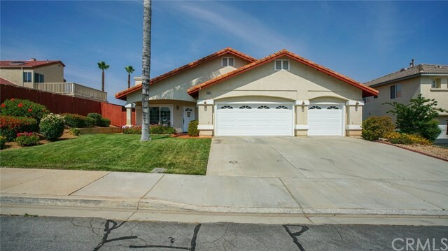 Property Photo:  26151 Coronada Drive  CA 92555 