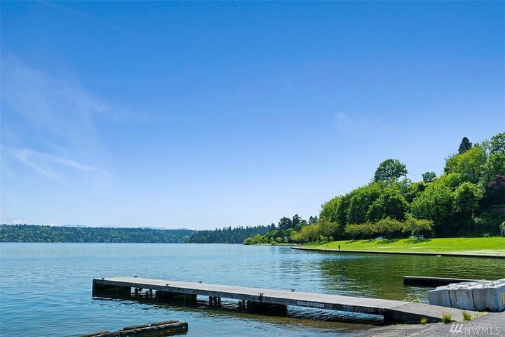 Property Photo:  4003 48th Ave S  WA 98118 