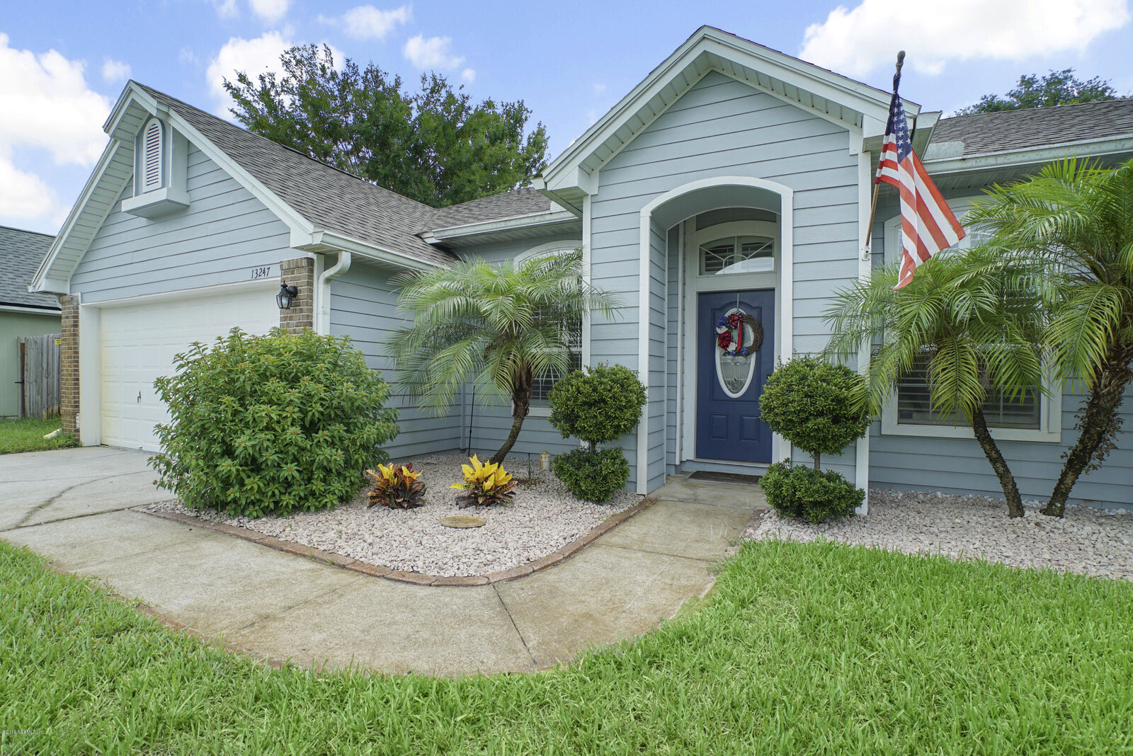 Property Photo:  13247 Arabella Drive  FL 32224 
