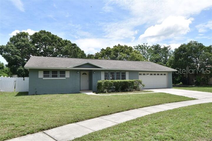 Property Photo:  8523 Alveron Avenue  FL 32817 