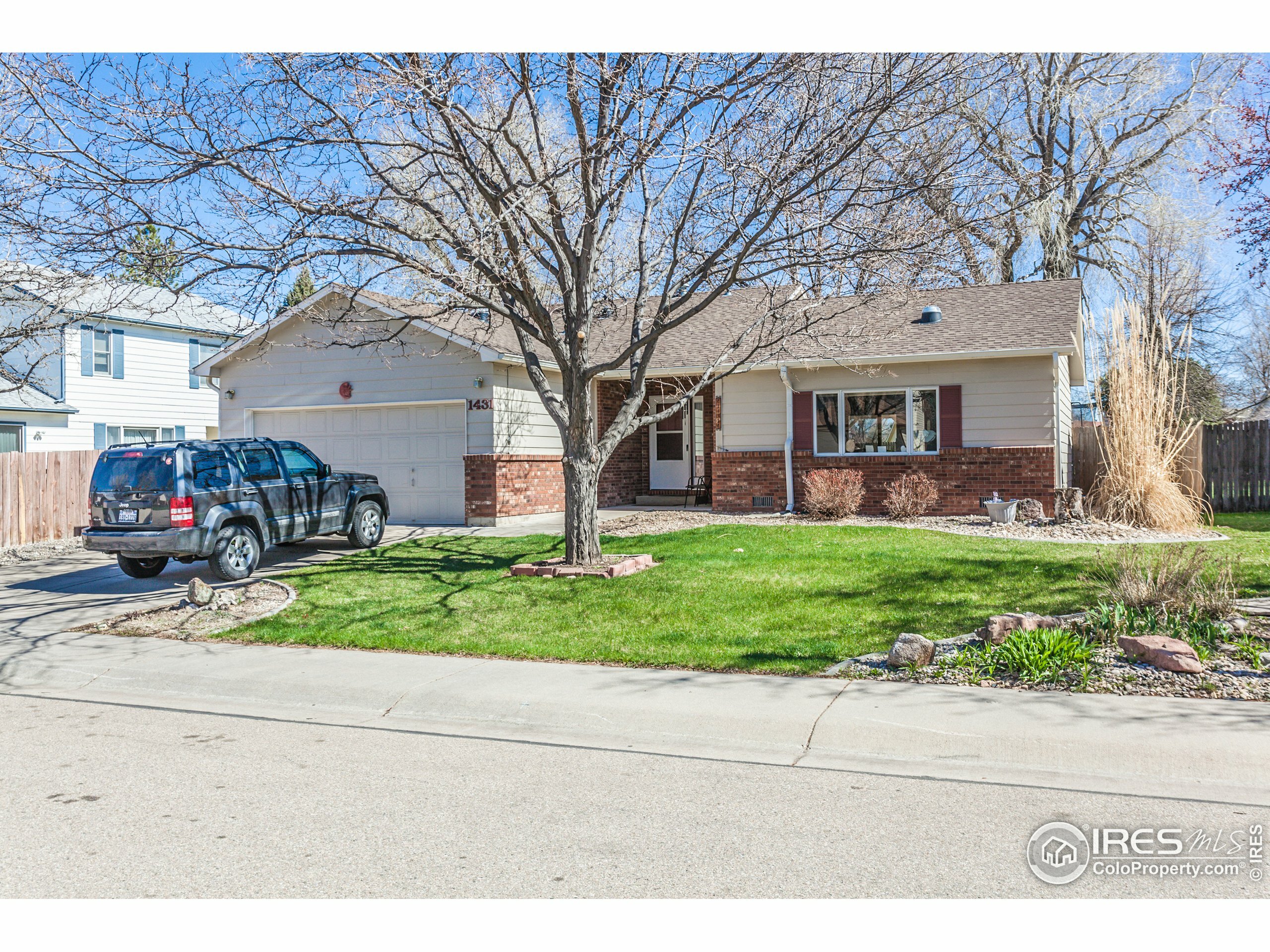 Property Photo: 1431 Clementine Ct CO 80526