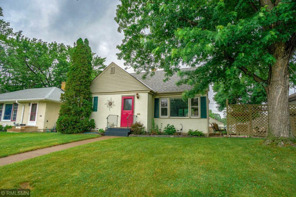 Property Photo: 1628 Duluth Street MN 55106